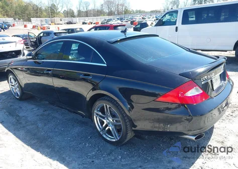 2008 Mercedes-Benz Cls 550 z USA, uszkodzony, nr VIN WDDDJ72X68A121502